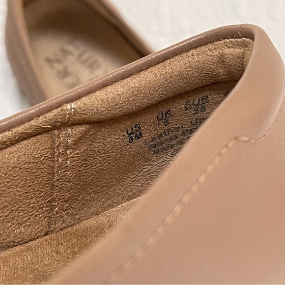 Naturalizer Finley Tan Penny Loafer Flats Sz 8 Suede Leather Round Toe Comfort - Picture 9 of 9